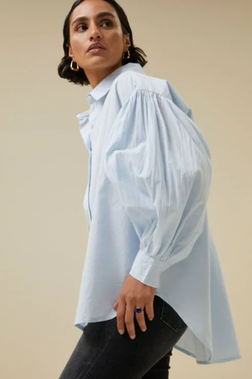 By bar sarah chambray blouse | light blue* Chemisiers